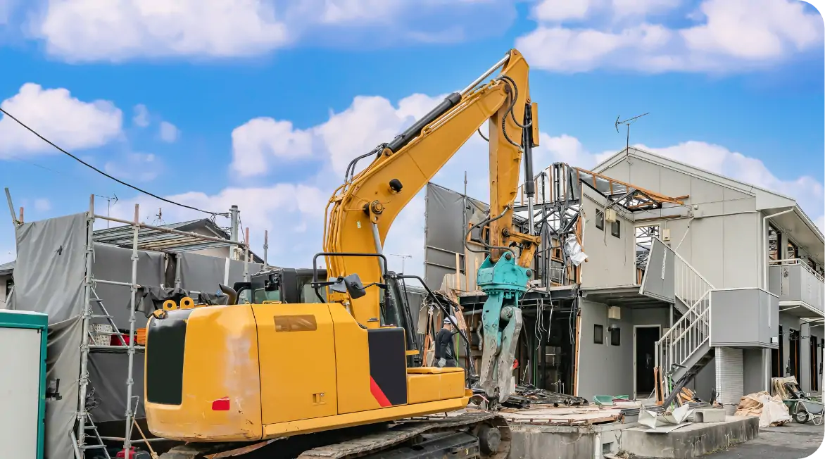解体工事スタート